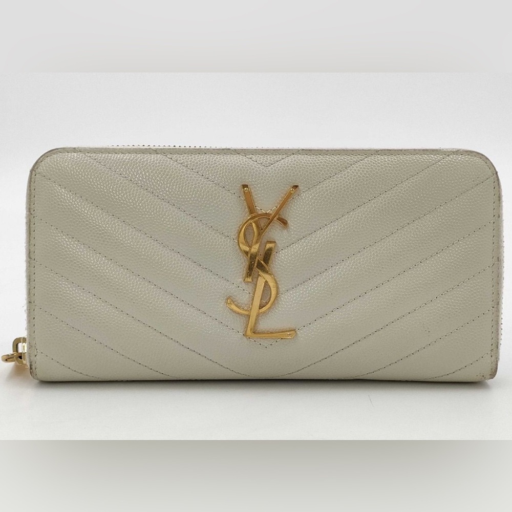 AUTHENTIC Yves Saint Laurent Ivory Cassandra Matelassé wallet with Gold Logo